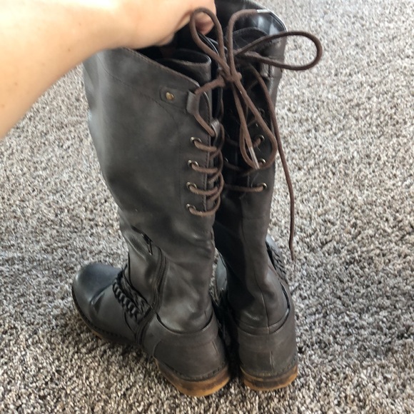 🤎Brown Lace Boots!🤎 - Picture 3 of 7